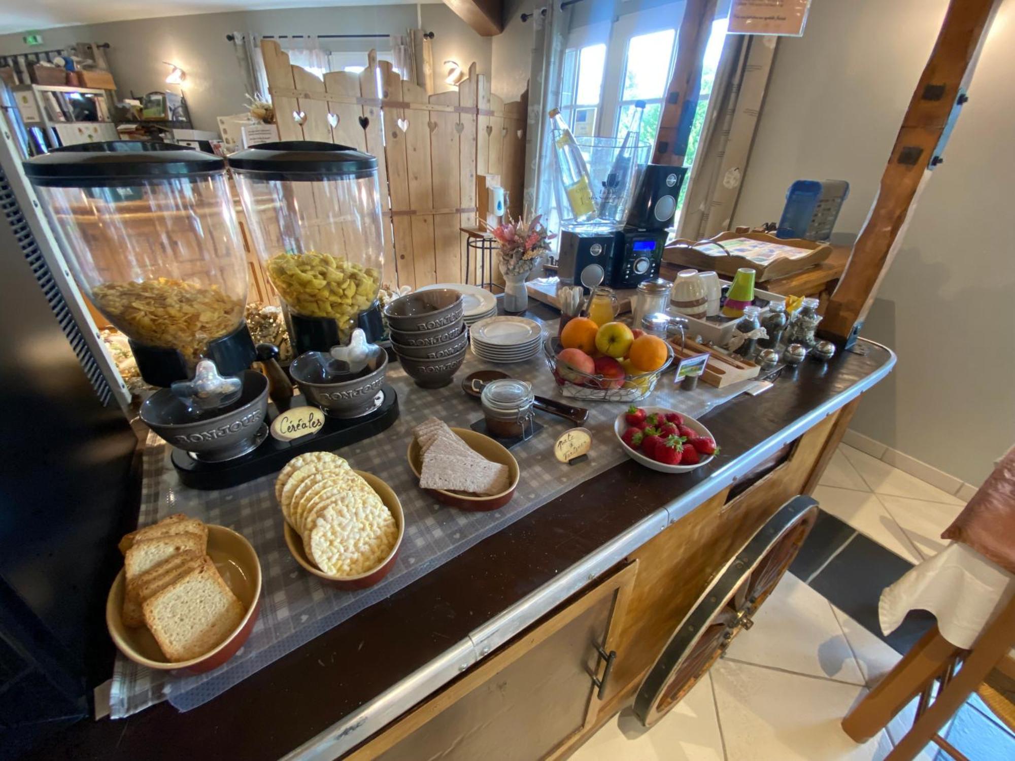 Logis Hotel Restaurant Auberge Du Bougnat Saint-Victor-la-Riviere Exteriér fotografie